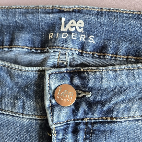 Lee Riders Indigo Midrise Straight Leg Jeans Women's 20W Classic Casual Stertchy - Picture 8 of 11